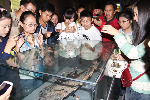 杭州亞運(yùn)會官方靈芝產(chǎn)品供應(yīng)商|杭州亞運(yùn)會官方供應(yīng)商|中國靈芝十大品牌|仙客來靈芝|仙客來靈芝破壁孢子粉|仙客來孢子油|仙客來靈芝飲片|仙客來破壁孢子粉|靈芝孢子油|孢子粉|靈芝破壁孢子粉|靈芝|中華老字號