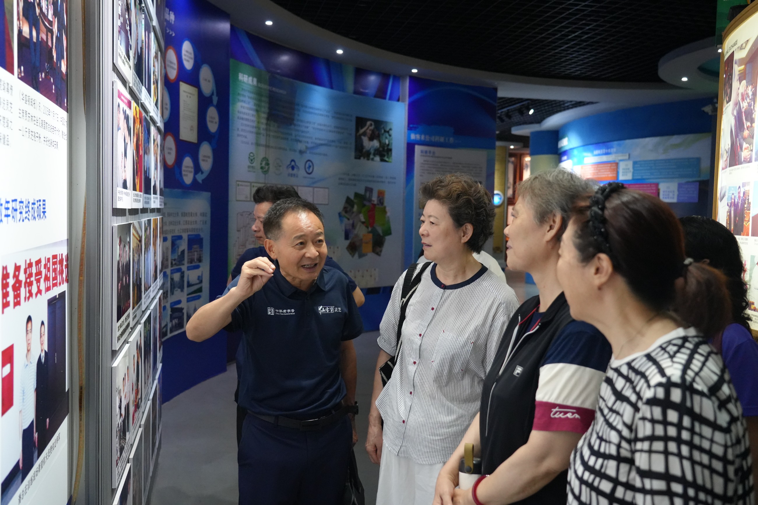 杭州亞運會官方靈芝產(chǎn)品供應(yīng)商|杭州亞運會官方供應(yīng)商|中國靈芝十大品牌|仙客來靈芝|仙客來靈芝破壁孢子粉|仙客來孢子油|仙客來靈芝飲片|仙客來破壁孢子粉|靈芝孢子油|孢子粉|靈芝破壁孢子粉|靈芝|中華老字號