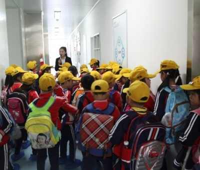 800余名師生、家長在仙客來開展社會實踐活動