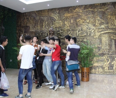 南昌建筑工程技工學(xué)校師生在仙客來學(xué)習(xí)&ldquo;雙創(chuàng)&rdquo;經(jīng)驗、分享&ldquo;雙創(chuàng)&rdquo;精神