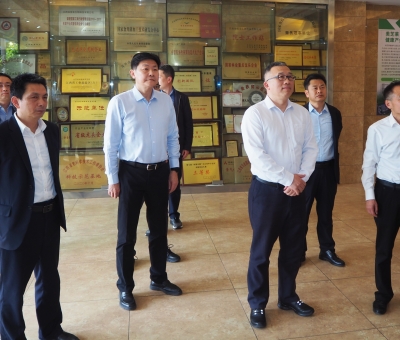 中糧資本副總經(jīng)理蹇俠一行蒞臨仙客來公司調(diào)研