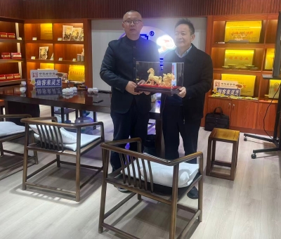 楊建軍到仙客來走訪慰問